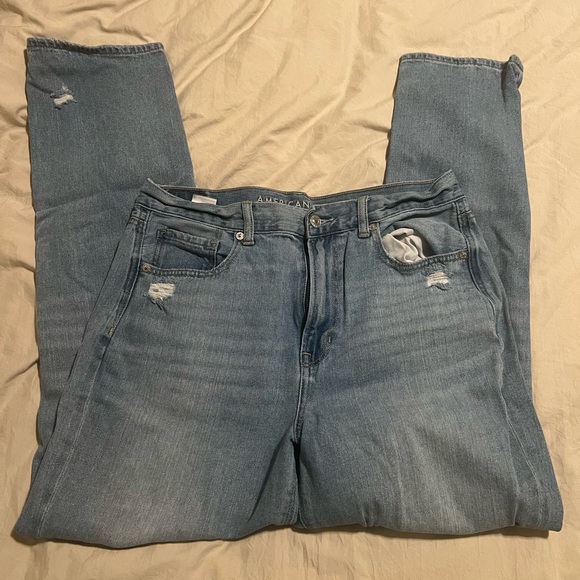 American Eagle Mom Jeans - Picture 3 of 6